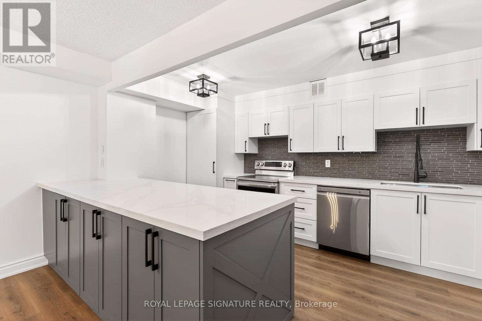 309 - 60 Inverlochy Boulevard, Markham (Royal Orchard), Ontario  L3T 4T7 - Photo 8 - N13211538