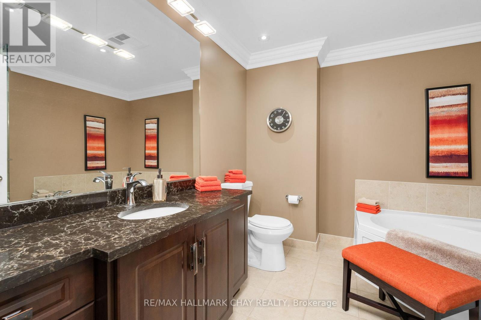 410 - 37 Ellen Street, Barrie (City Centre), Ontario  L4N 6G2 - Photo 21 - S13211472