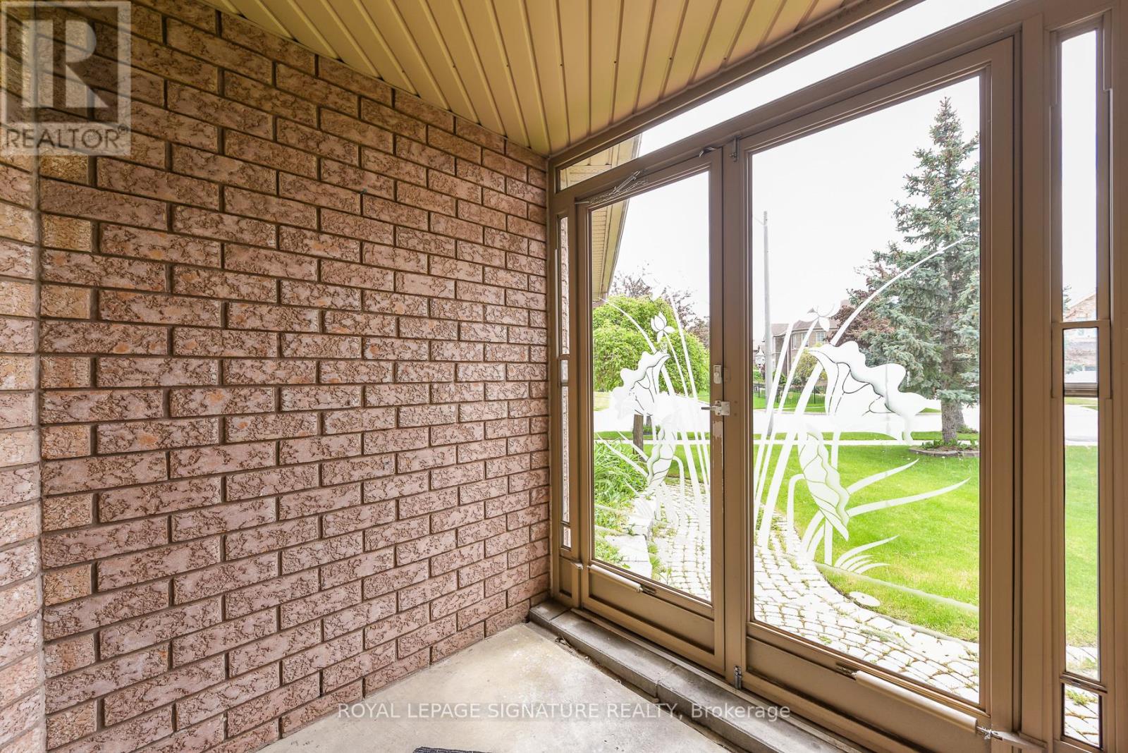 1307 Midgreen Lane, Mississauga, Ontario  L5V 2E6 - Photo 10 - W13211474