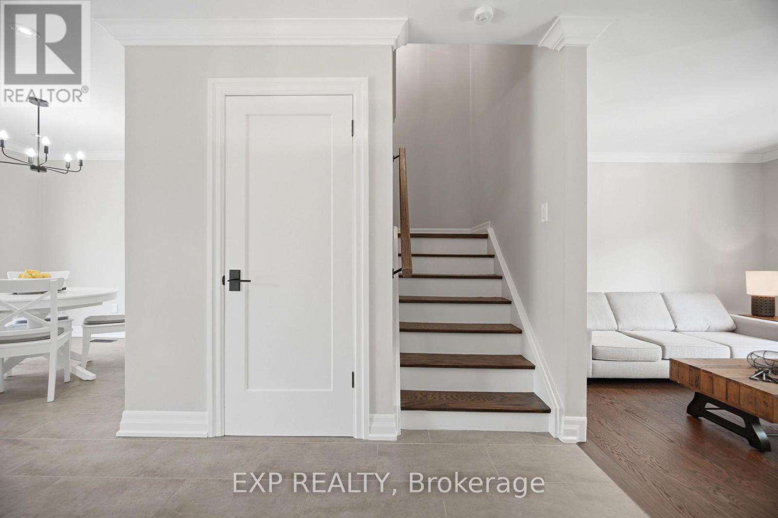 678 Green Meadow Crescent, Mississauga, Ontario  L5A 2V2 - Photo 15 - W13211502