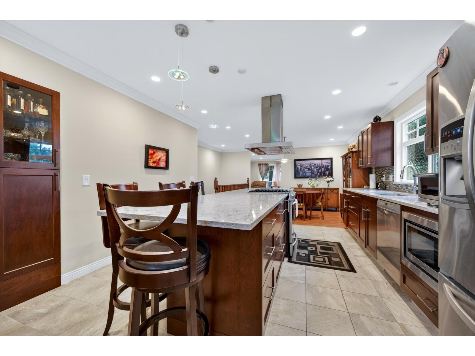 10014 156 Street, Surrey, British Columbia  V3R 4L5 - Photo 8 - R3129448