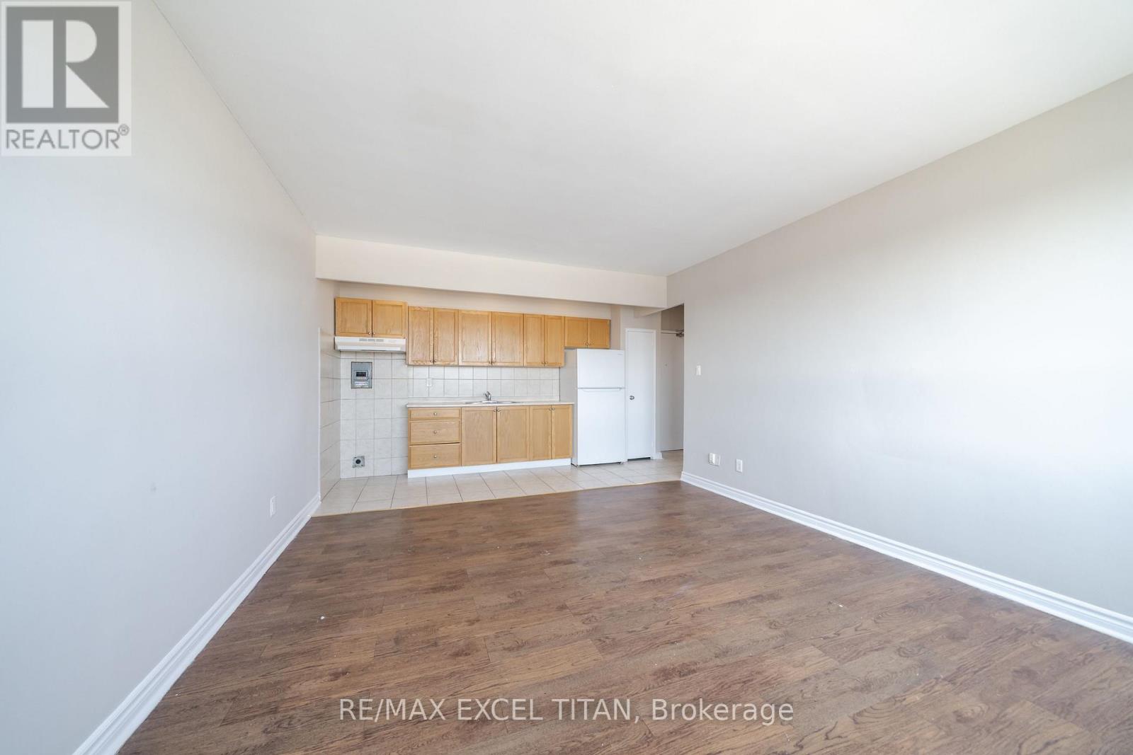 738d - 468 Ottawa Street, Hamilton, Ontario  L8H 4A6 - Photo 1 - X13211520