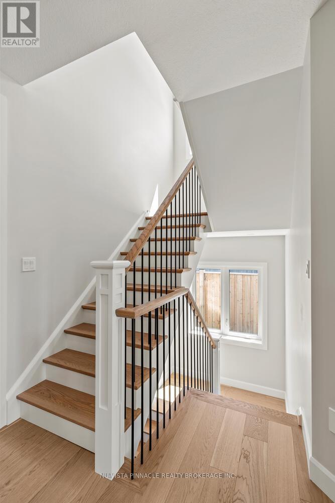 2138 Wallingford Avenue, London North, Ontario  N6G 0E6 - Photo 9 - X12922628