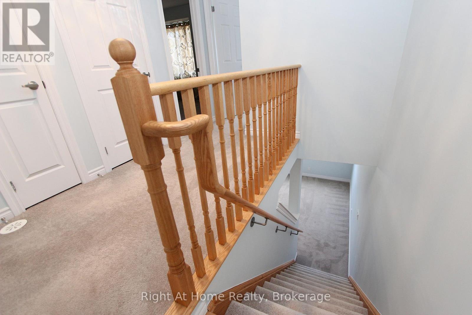 49 Far North Court, Oshawa, Ontario  L1L 0J5 - Photo 17 - E13211636