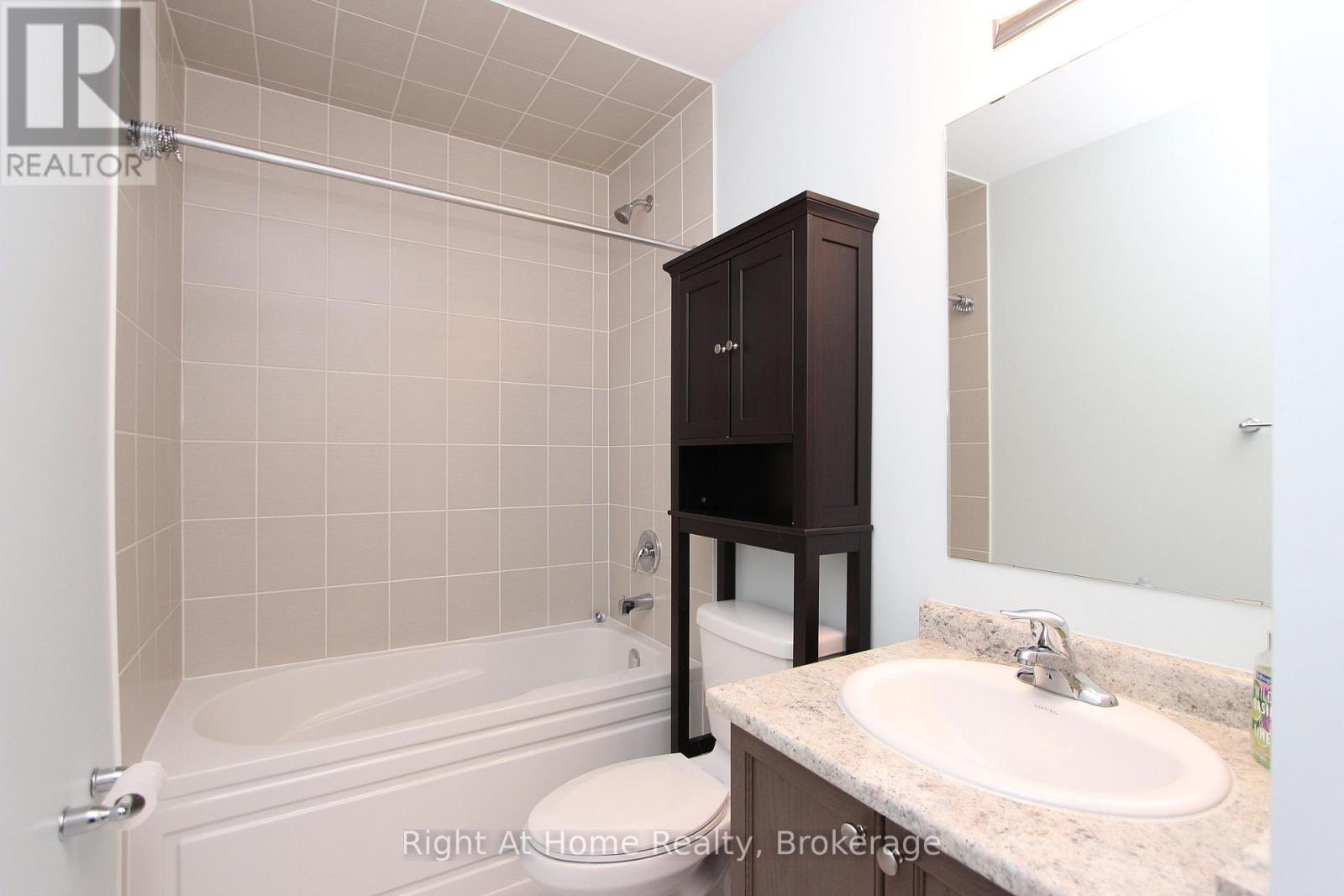49 Far North Court, Oshawa, Ontario  L1L 0J5 - Photo 25 - E13211636
