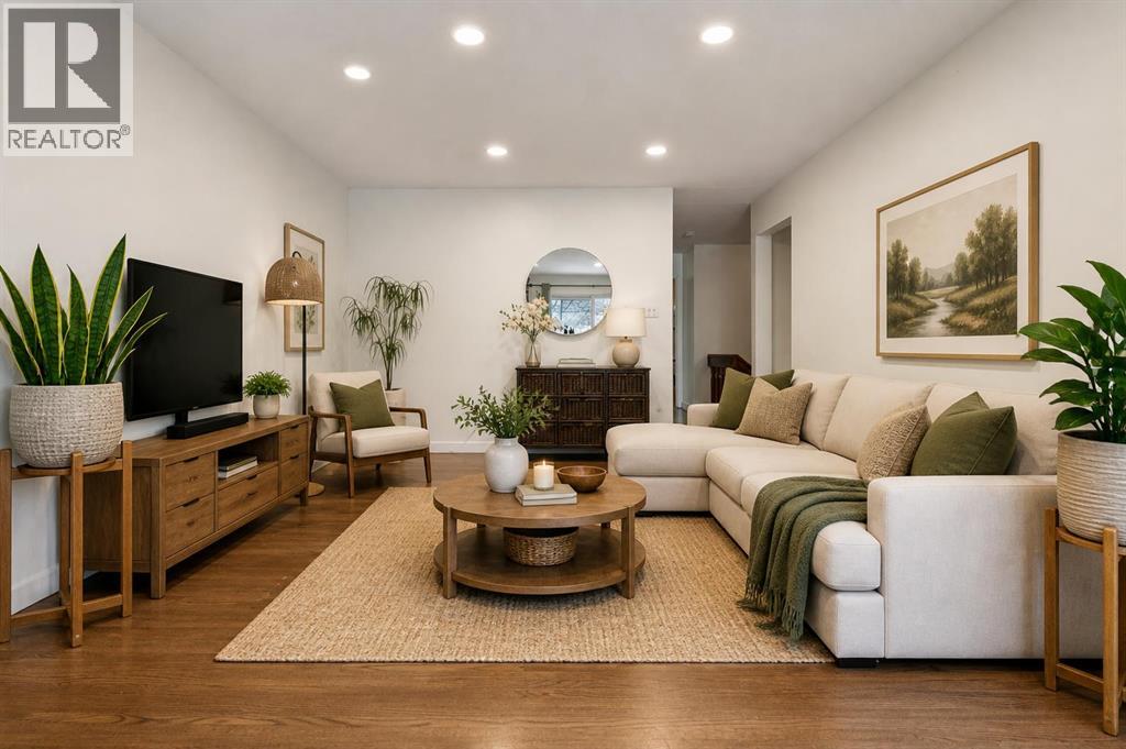 11175 Sacramento Drive Sw, Calgary, Alberta  T2W 0J6 - Photo 4 - A2315072
