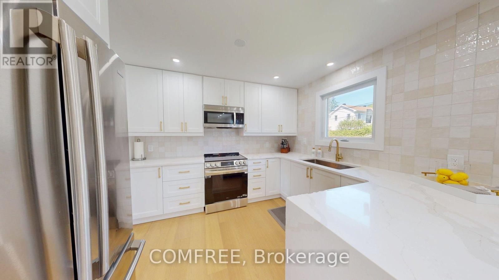 1357 Emerald Gate Avenue, Ottawa, Ontario  K1T 1C6 - Photo 3 - X13211594