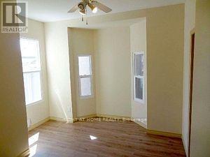 Unit 1/upper - 85 Baldwin Street, Toronto, Ontario  M5T 1L5 - Photo 4 - C13211604