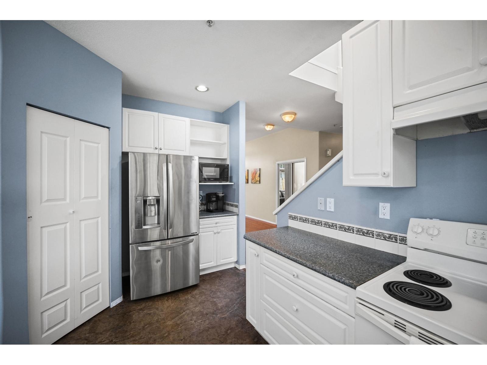 18361 66 Avenue, Surrey, British Columbia  V3S 9A1 - Photo 8 - R3129271