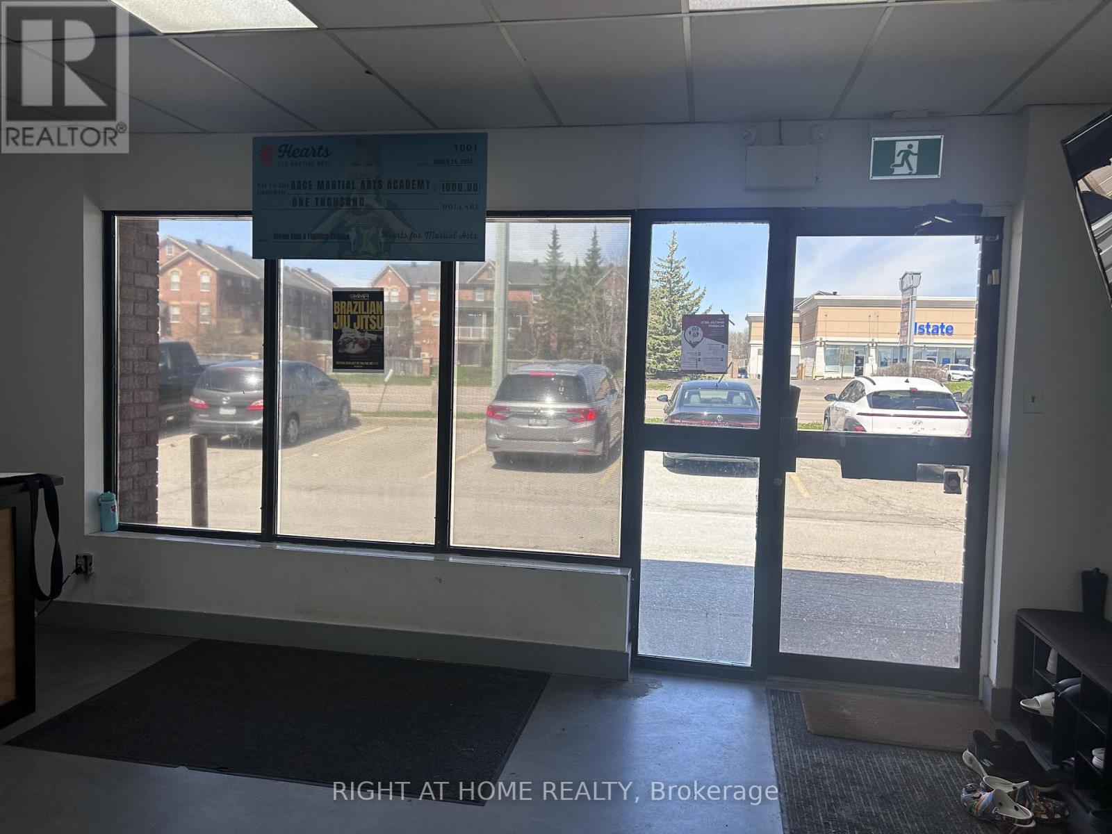 619 Kingston Road, Pickering, Ontario L1V 3N7 - Photo 3 - E13211566