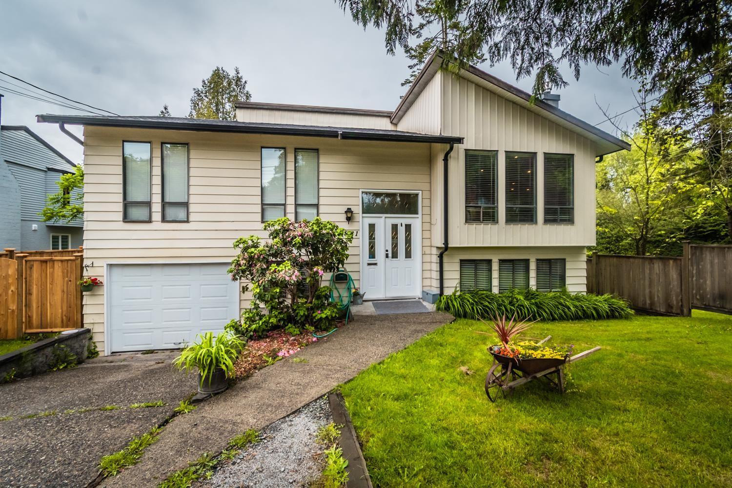 19881 48 Avenue, Langley, British Columbia  V3A 3L2 - Photo 1 - R3129051