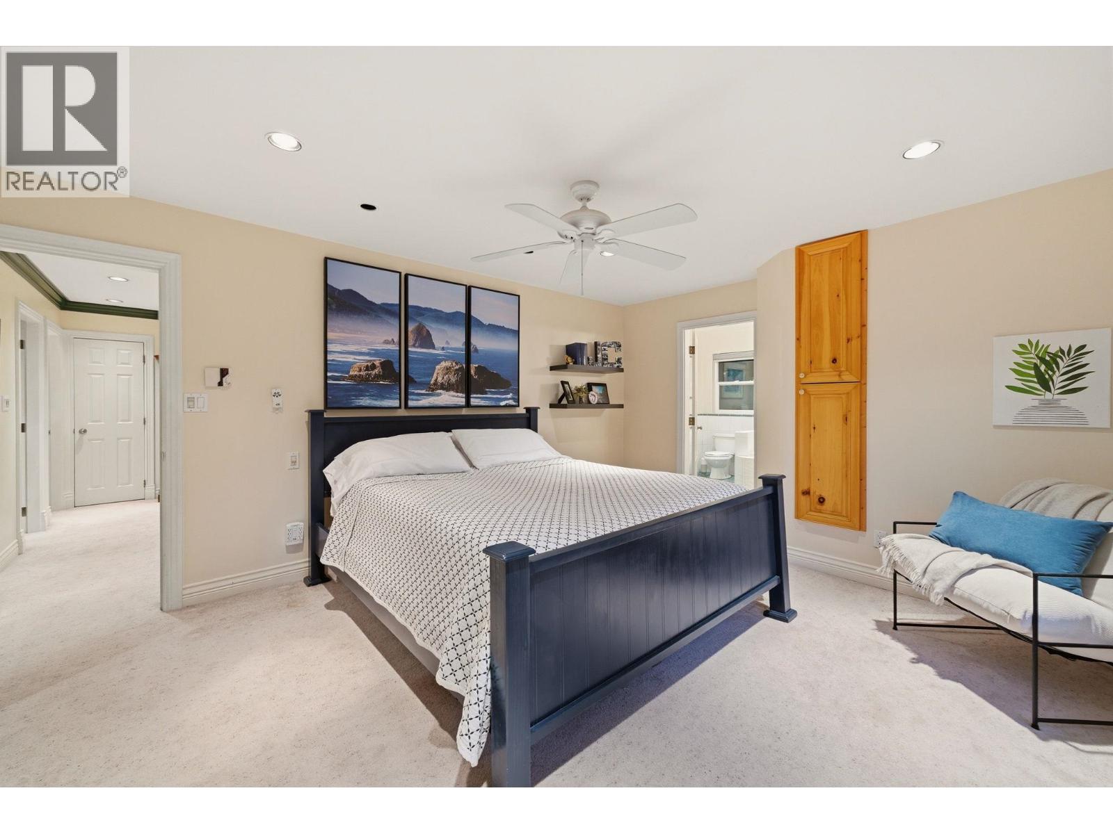 4383 Cove Cliff Road, North Vancouver, British Columbia  V7G 1Z3 - Photo 13 - R3129077