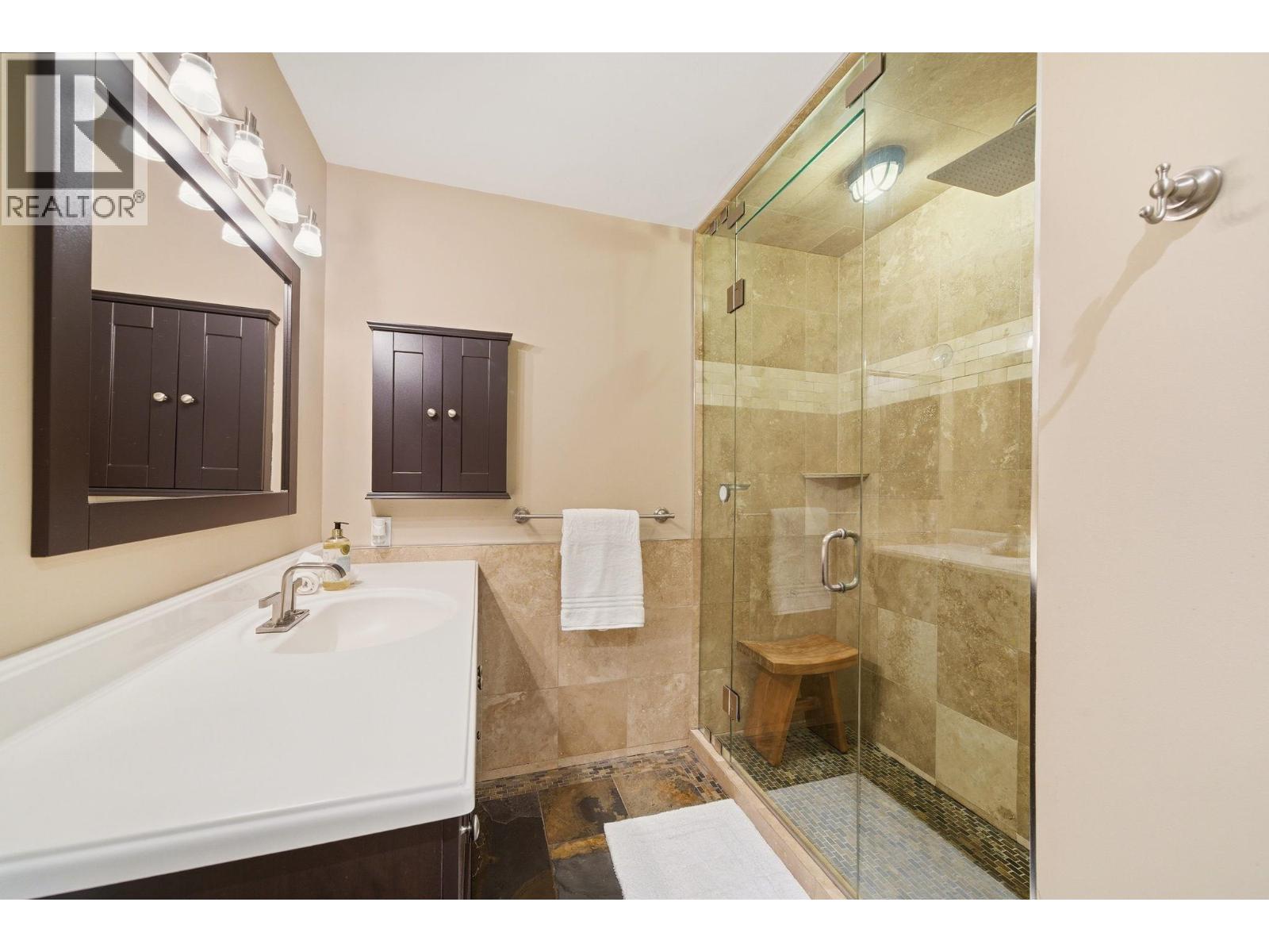 4383 Cove Cliff Road, North Vancouver, British Columbia  V7G 1Z3 - Photo 21 - R3129077