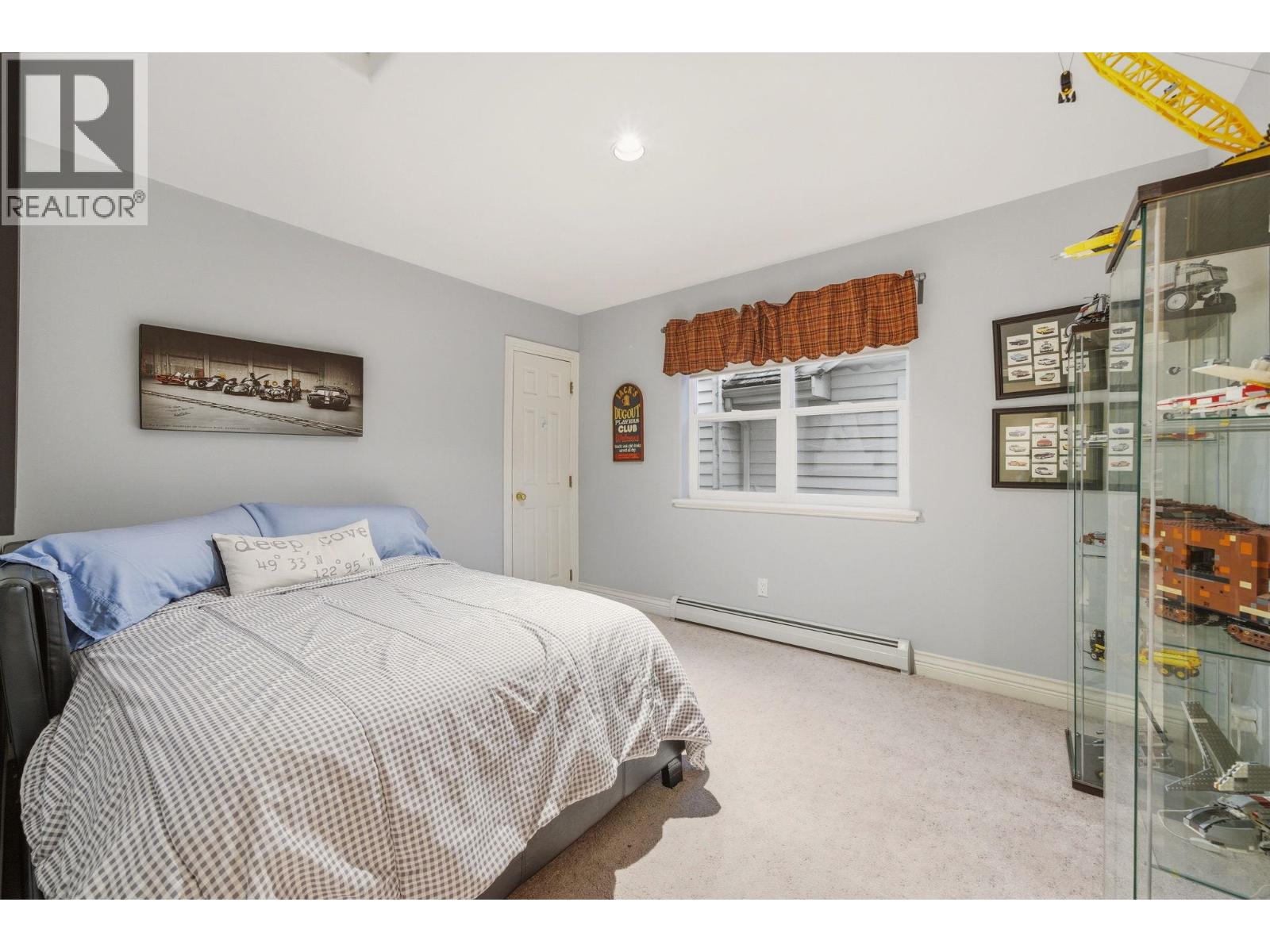 4383 Cove Cliff Road, North Vancouver, British Columbia  V7G 1Z3 - Photo 16 - R3129077