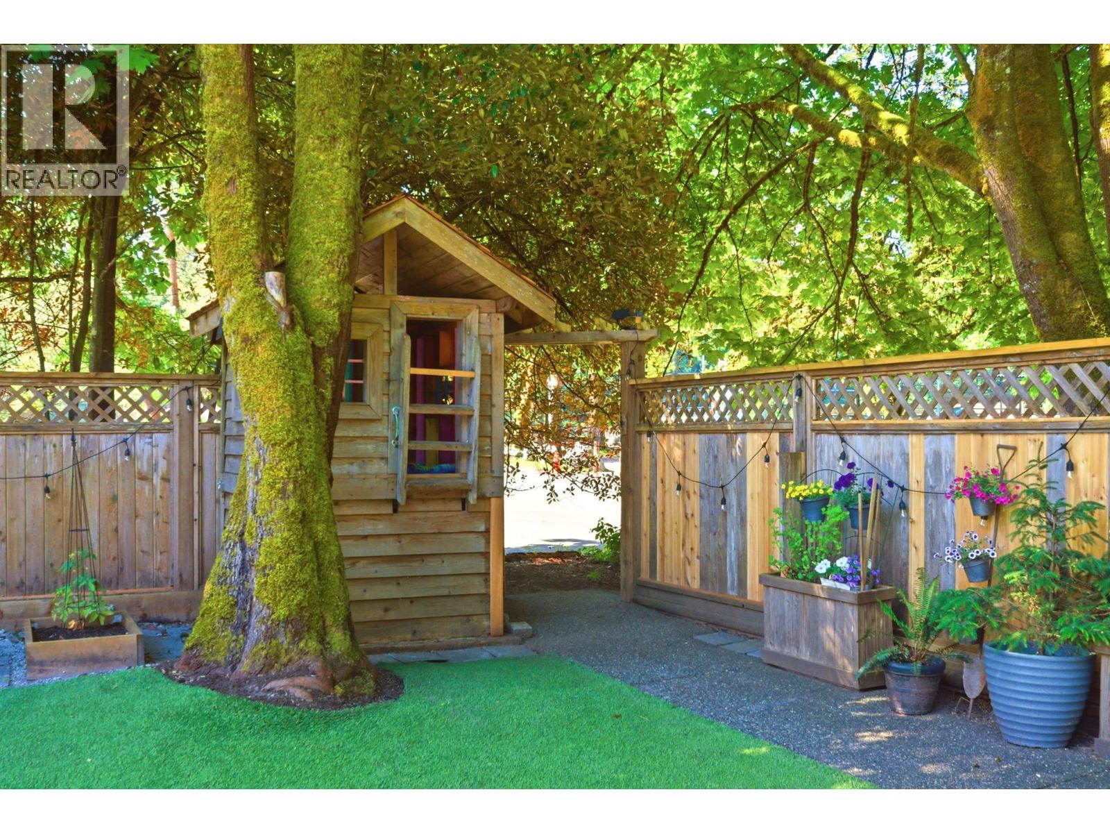 4383 Cove Cliff Road, North Vancouver, British Columbia  V7G 1Z3 - Photo 32 - R3129077