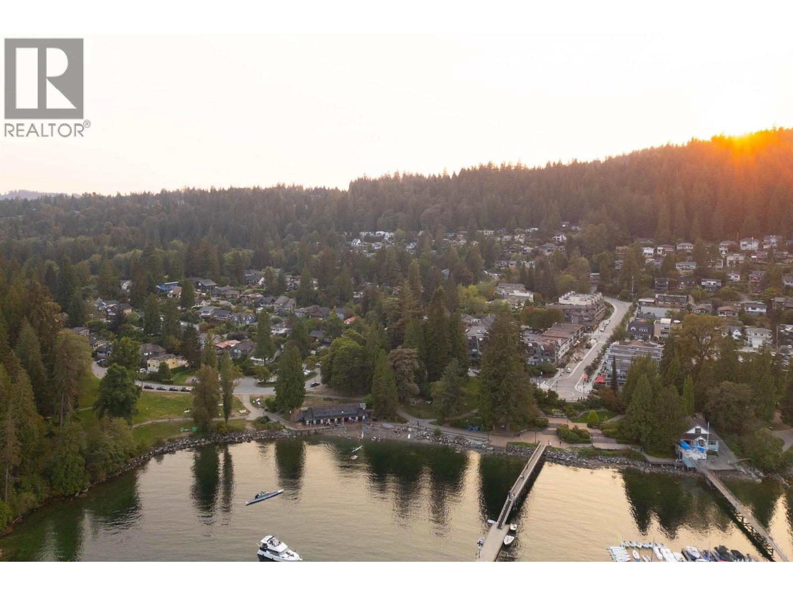 4383 Cove Cliff Road, North Vancouver, British Columbia  V7G 1Z3 - Photo 39 - R3129077