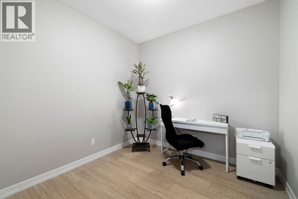 107, 117 Copperpond Common Se, Calgary, Alberta  T2Z 5E2 - Photo 8 - A2314769