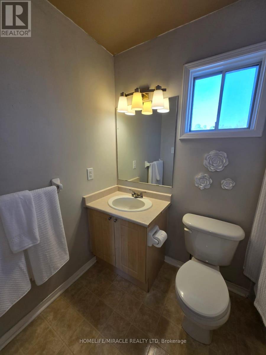 29 Nicholson Drive, Barrie (Ardagh), Ontario  L4N 8L7 - Photo 27 - S13211664