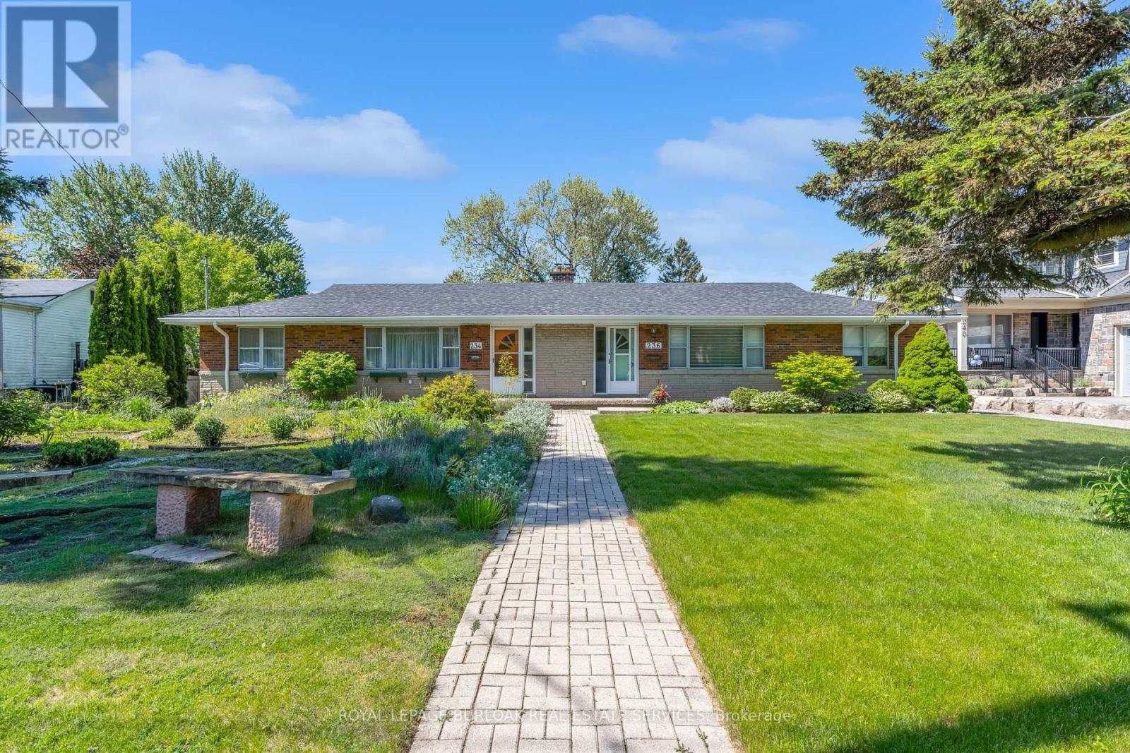 234-236 PINE COVE ROAD, Burlington, Ontario