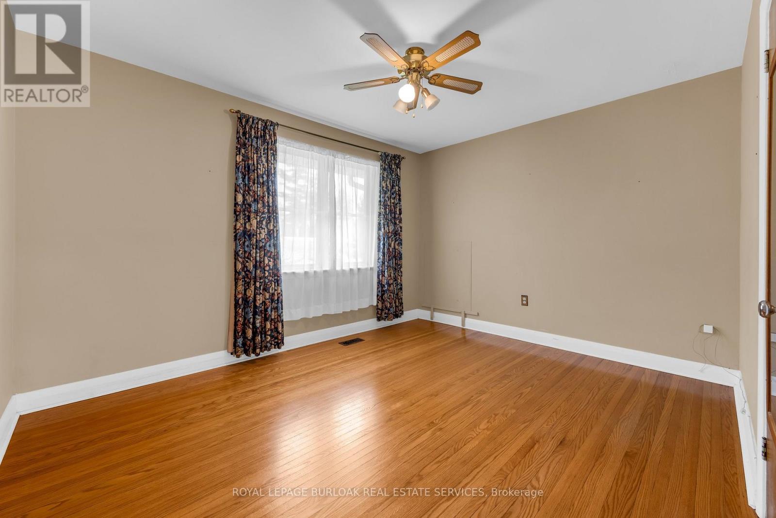 234-236 Pine Cove Road, Burlington, Ontario  L7N 1W2 - Photo 12 - W13211592
