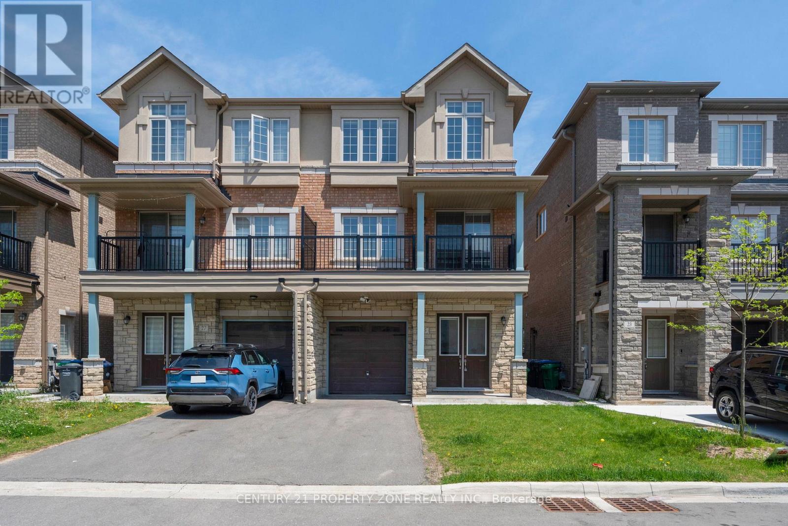 25 Hashmi Place, Brampton, Ontario  L6Y 0H8 - Photo 2 - W13211606