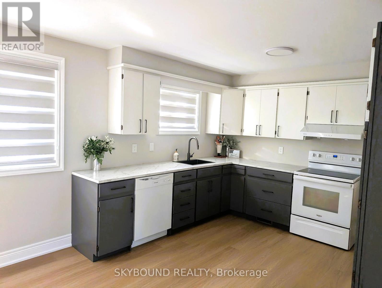 2 - 98 Barton Street, Milton, Ontario  L9T 1C9 - Photo 4 - W13211626