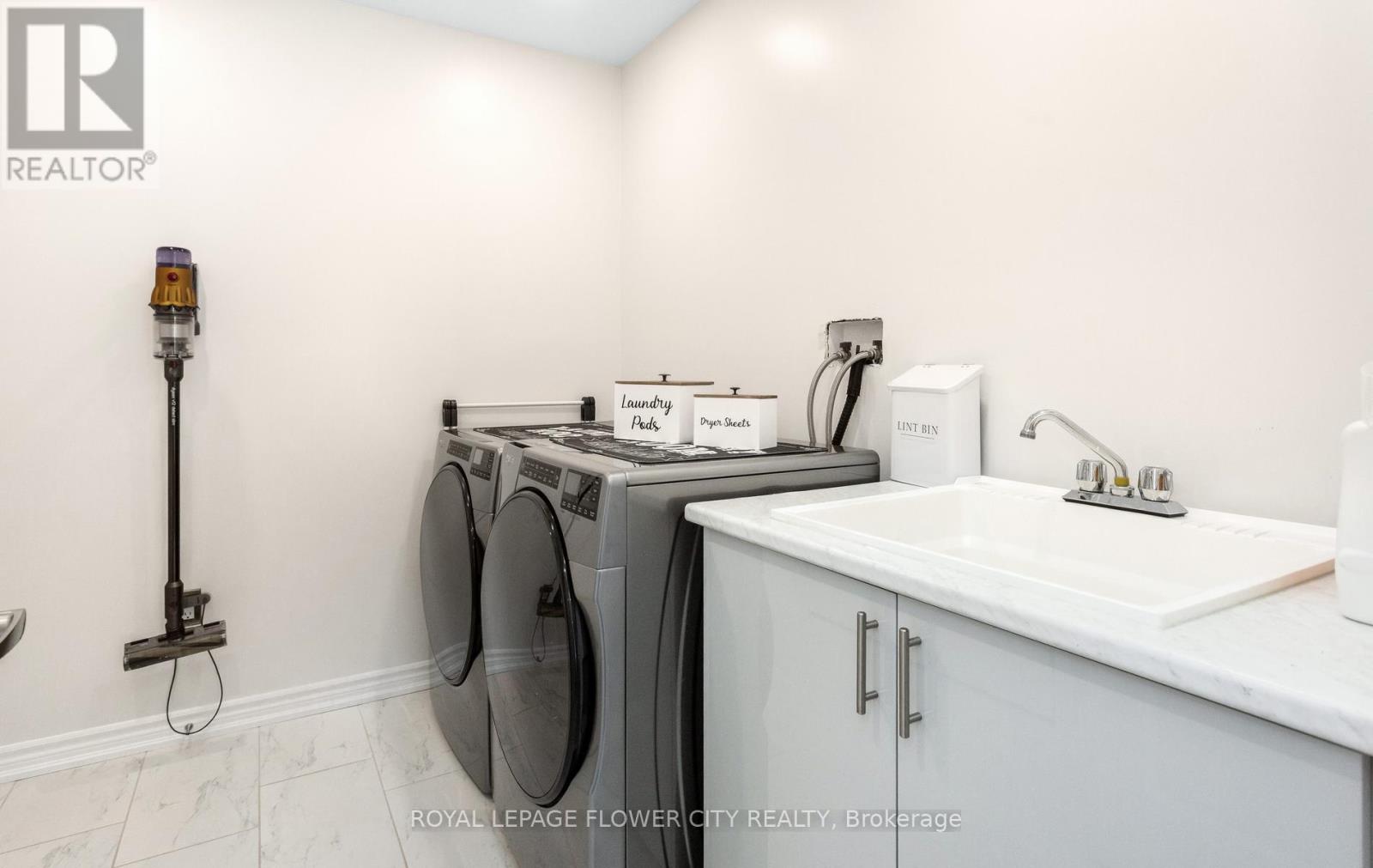 428 Tim Manley Avenue, Caledon, Ontario  L7C 4M1 - Photo 22 - W13211630