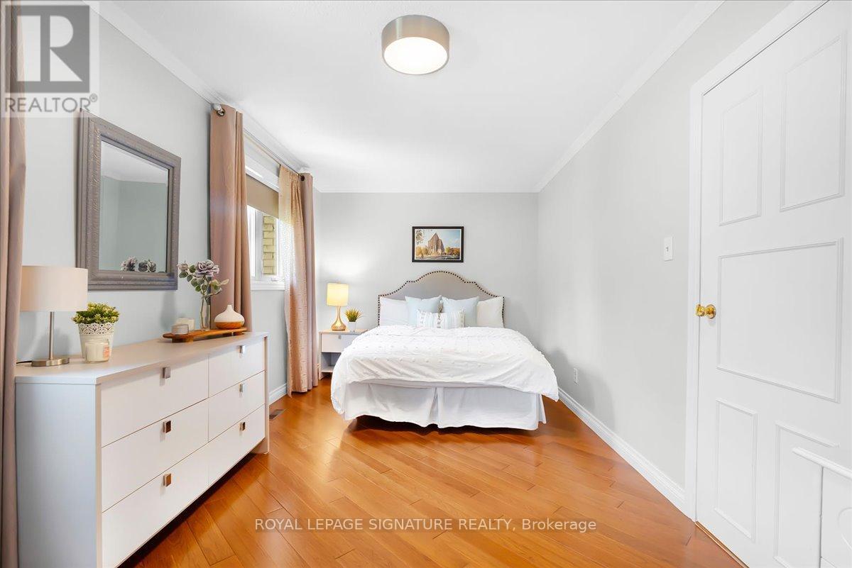 6841 Markwood Place, Mississauga, Ontario  L5N 4K7 - Photo 24 - W13211654