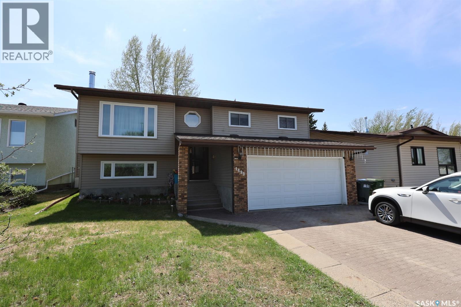 1699 Allbright CRESCENT, Prince Albert, Saskatchewan