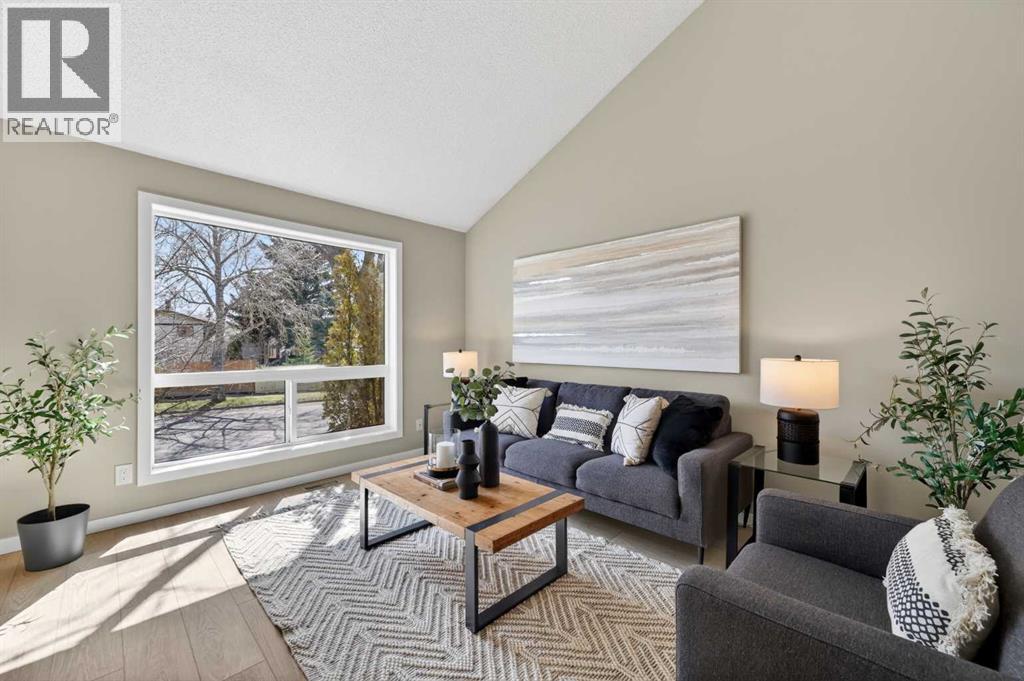 171 Deerfield Drive Se, Calgary, Alberta  T2J 7B7 - Photo 9 - A2306881