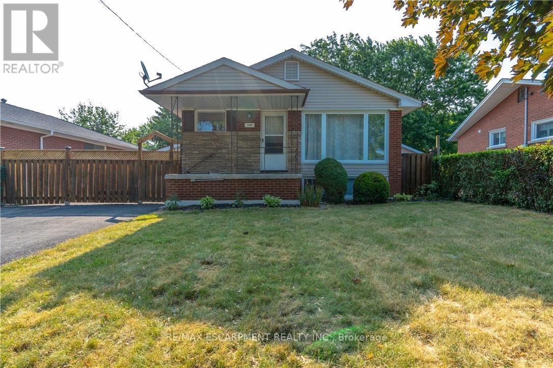 1 - 107 West 33rd Street, Hamilton, Ontario  L9C 5H9 - Photo 2 - X13211602