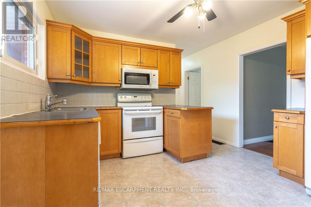 1 - 107 West 33rd Street, Hamilton, Ontario  L9C 5H9 - Photo 7 - X13211602