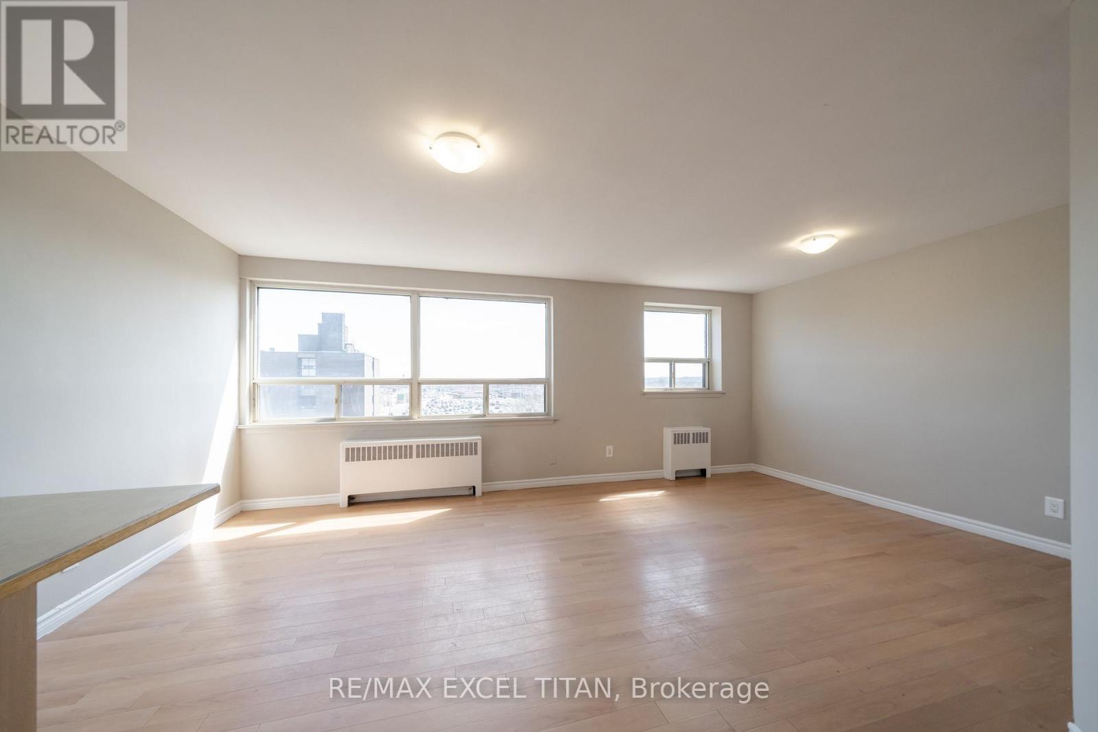 436d - 468 Ottawa Street, Hamilton, Ontario  L8H 4A6 - Photo 1 - X13211640