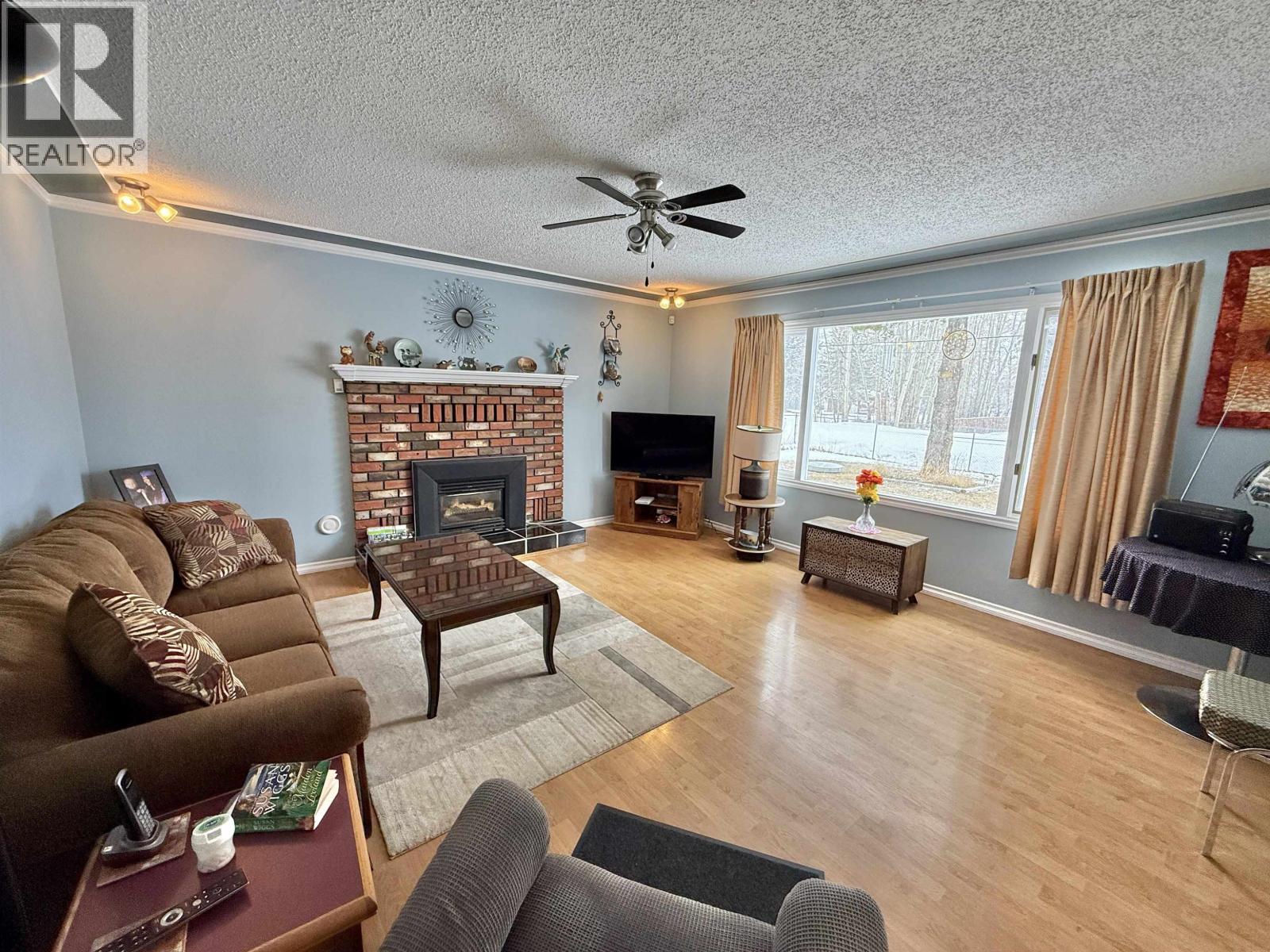 2438 Sing Street, Quesnel, British Columbia  V2J 4P7 - Photo 6 - R3129536