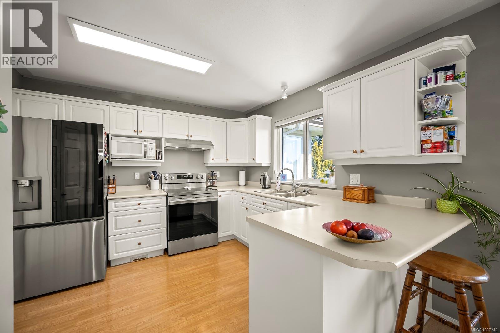 678 Nelson Rd, Campbell River, British Columbia  V9H 1T7 - Photo 11 - 1037248