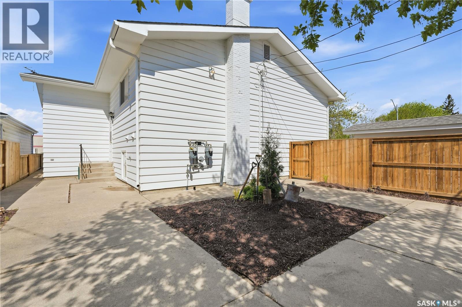 1901 William Avenue, Saskatoon, Saskatchewan  S7J 1A1 - Photo 46 - SK037457