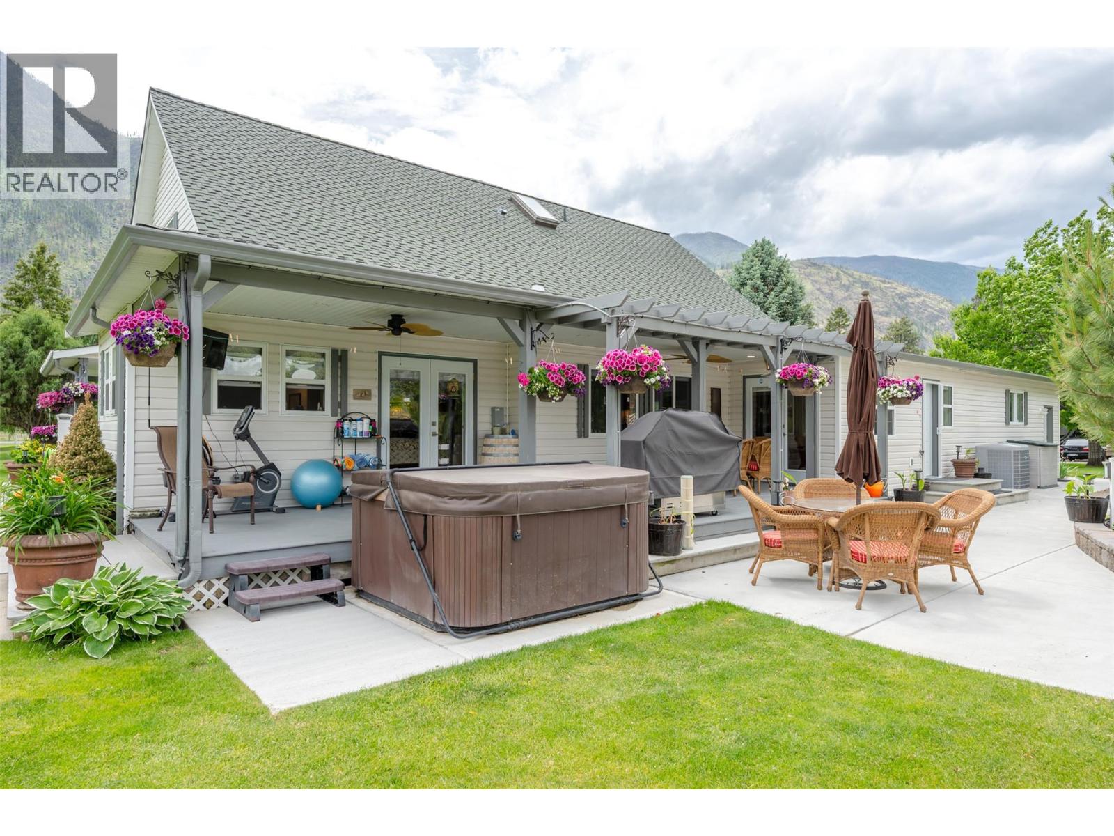 2900 River Road, Keremeos, British Columbia  V0X 1N1 - Photo 72 - 10389344