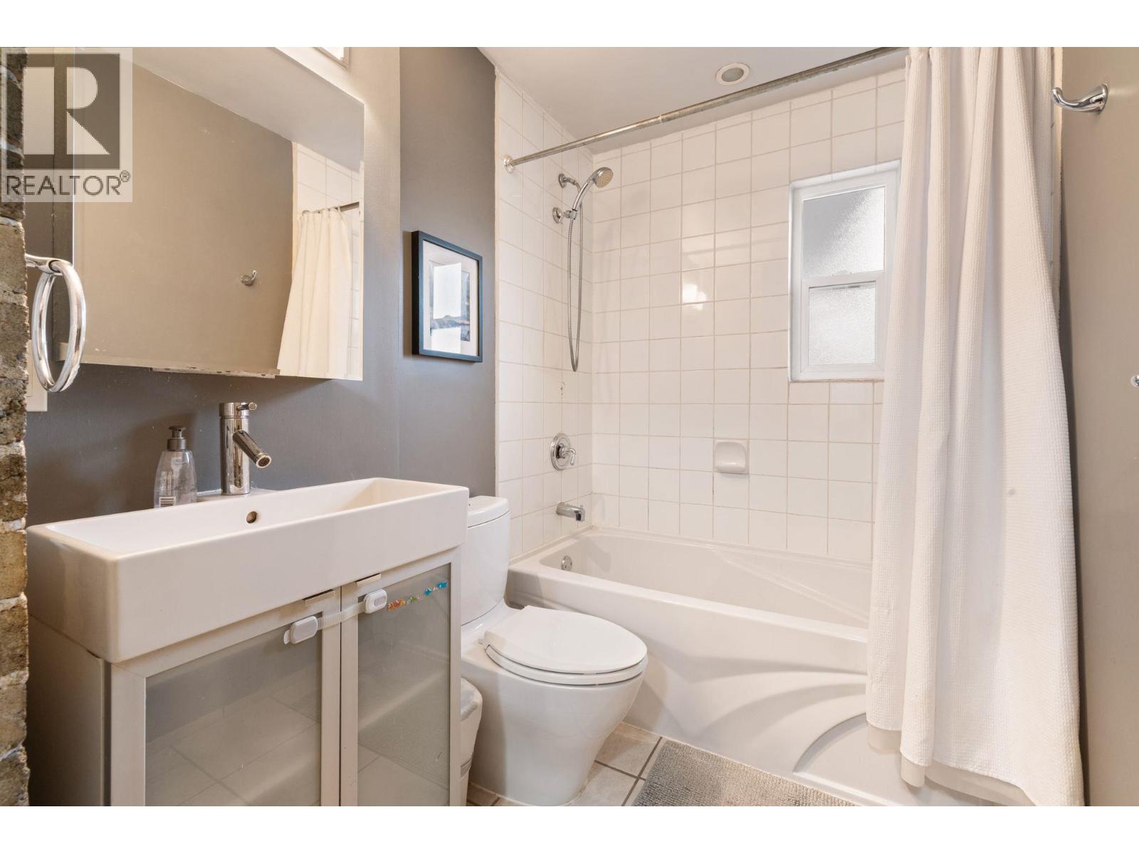 3172 E 2nd Avenue, Vancouver, British Columbia  V5M 1G1 - Photo 26 - R3129494