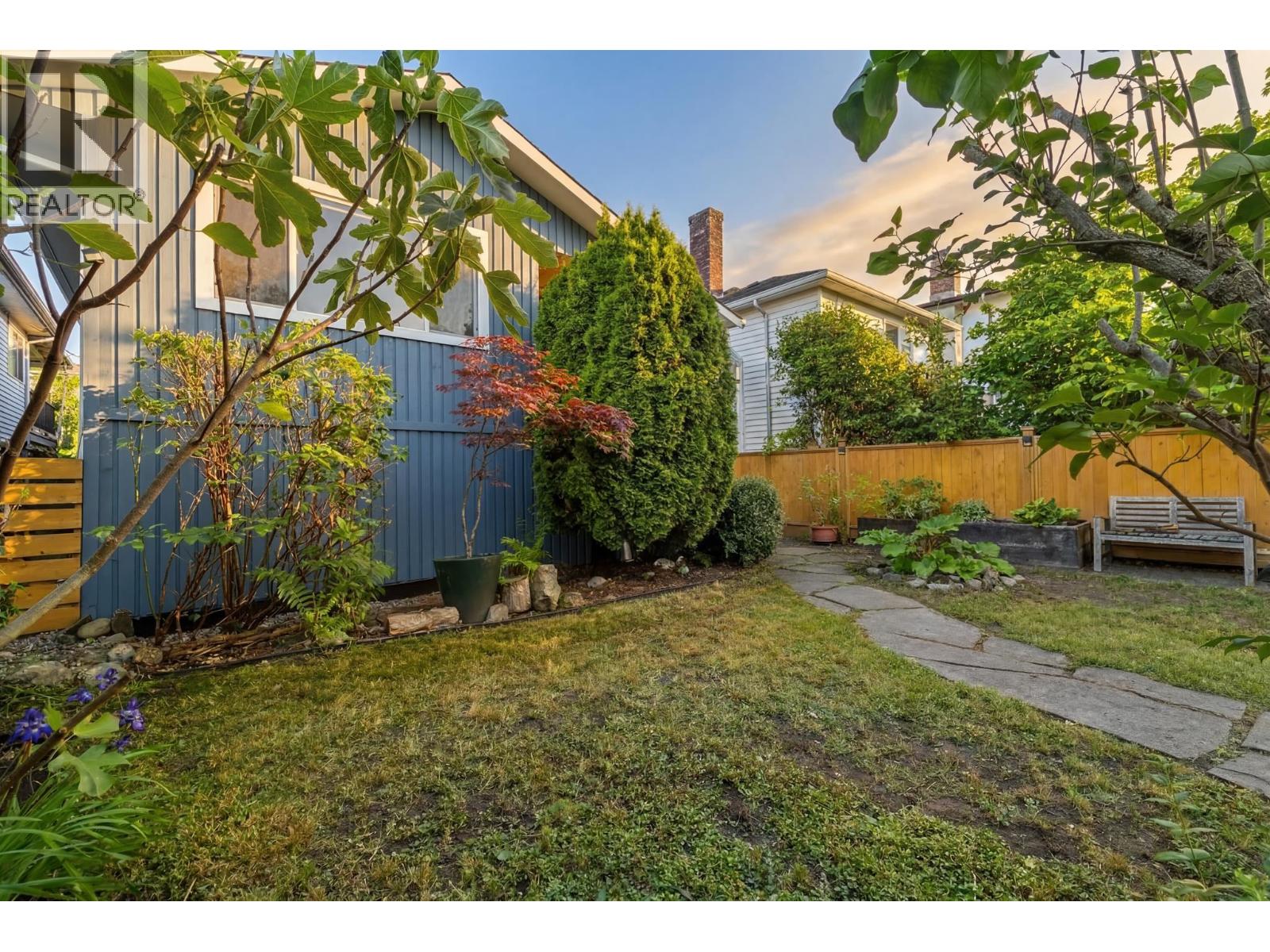 3172 E 2nd Avenue, Vancouver, British Columbia  V5M 1G1 - Photo 5 - R3129494