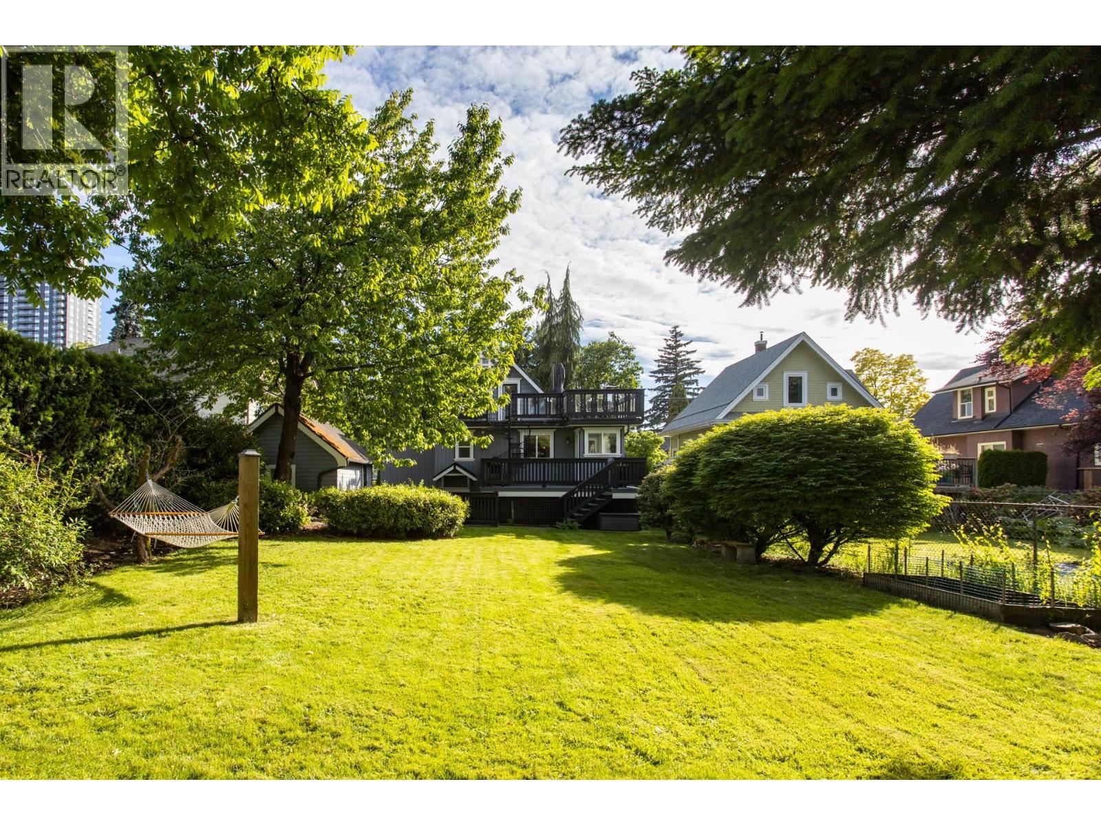 725 Fifth Street, New Westminster, British Columbia  V3L 2Y2 - Photo 32 - R3129503