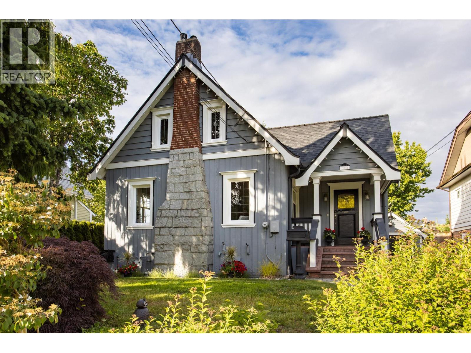 725 Fifth Street, New Westminster, British Columbia  V3L 2Y2 - Photo 37 - R3129503