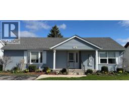 3 ROLLING BROOK Lane, New Hamburg, Ontario