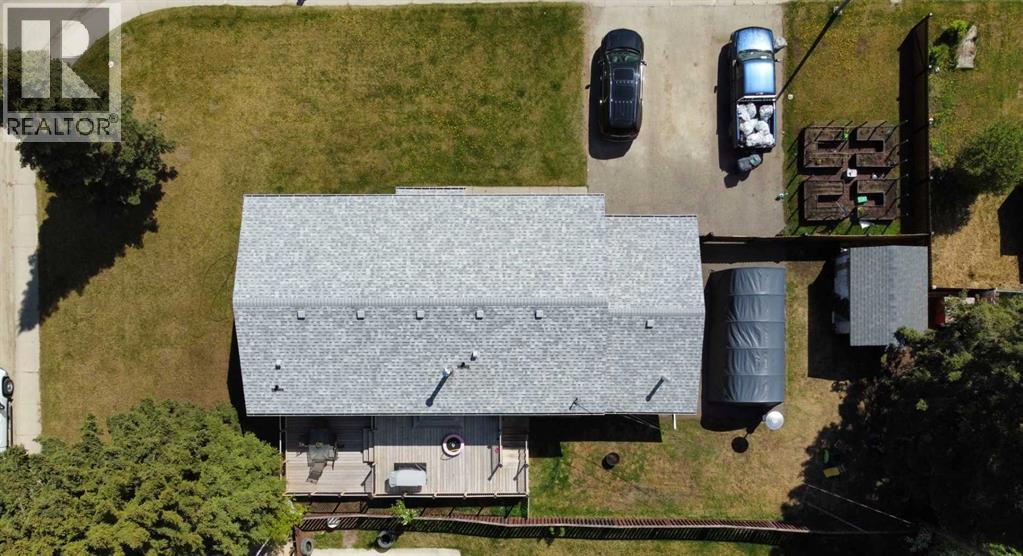 401 7 Avenue, Fox Creek, Alberta  T0H 1P0 - Photo 3 - A2224309