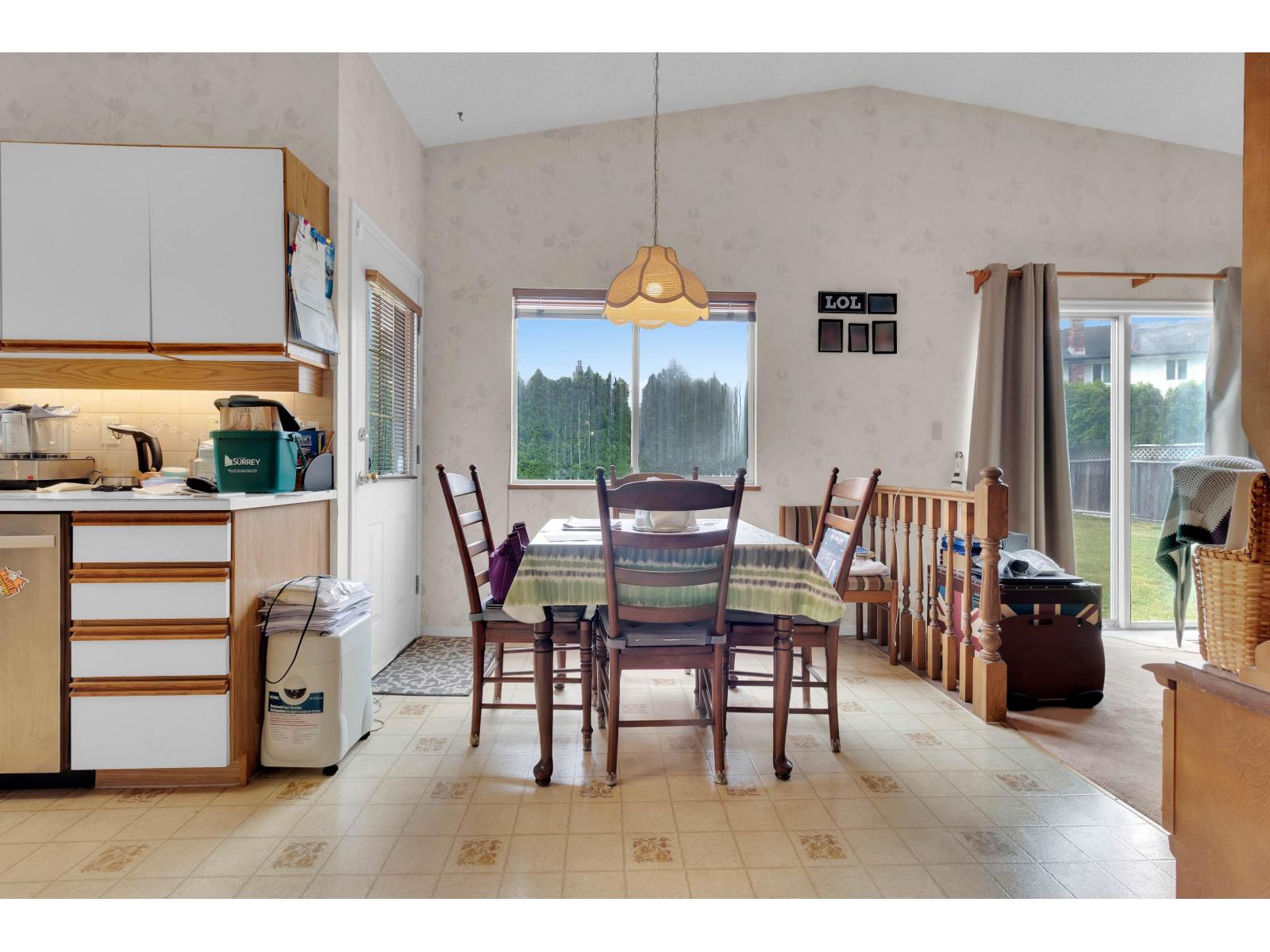 1127 161a Street, Surrey, British Columbia  V4A 7N3 - Photo 6 - R3127334