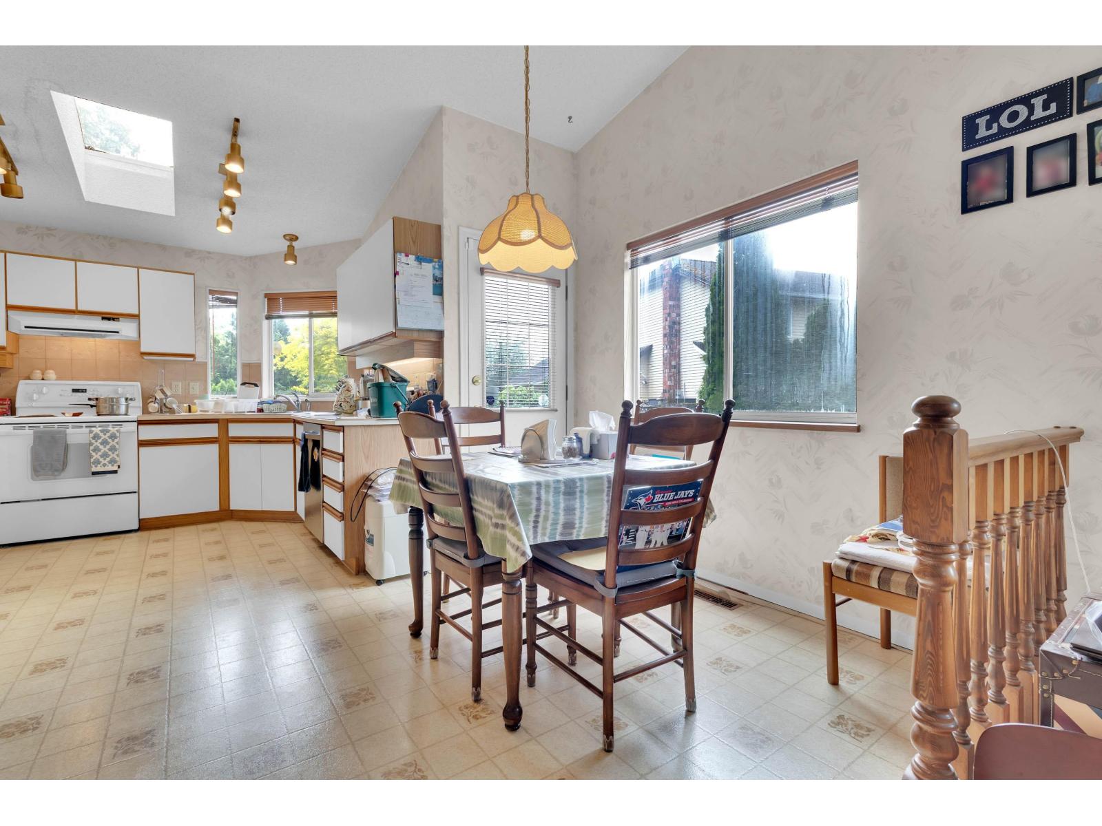1127 161a Street, Surrey, British Columbia  V4A 7N3 - Photo 7 - R3127334