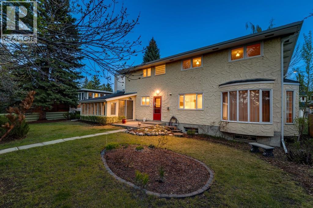 40 Varston Place Nw, Calgary, Alberta  T3A 0B7 - Photo 2 - A2312406