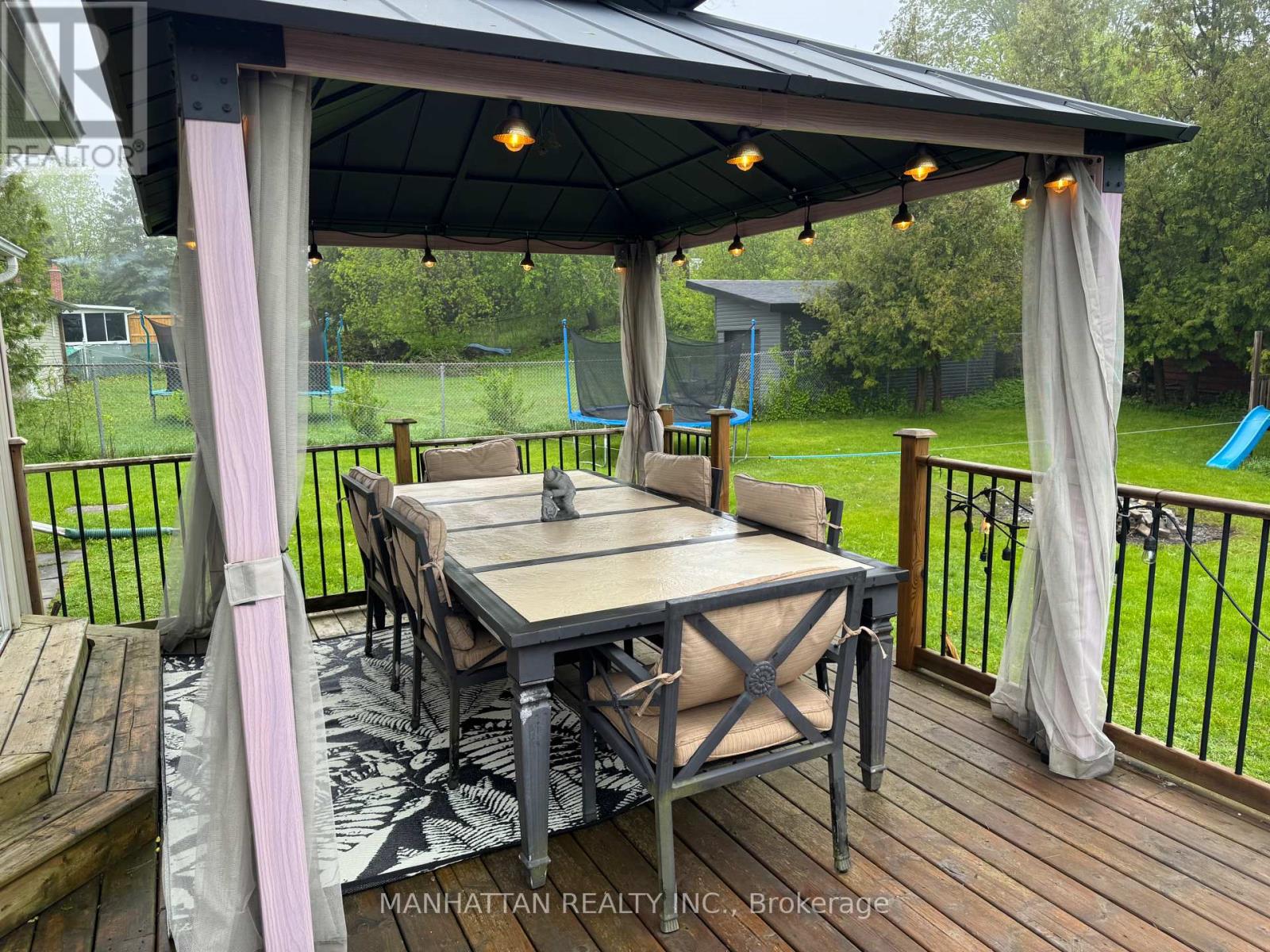 10 Victor Drive, Whitchurch-Stouffville, Ontario  L4A 3G5 - Photo 30 - N12681452