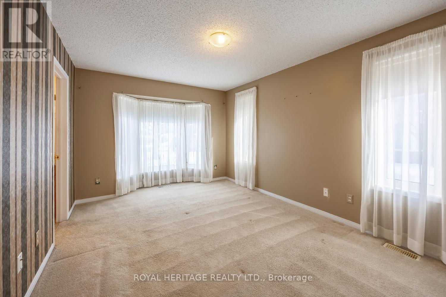 118 Bluffs Road, Clarington, Ontario  L1B 1A8 - Photo 13 - E13117368