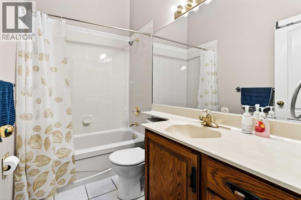 876 Shawnee Drive Sw, Calgary, Alberta  T2Y 1X3 - Photo 23 - A2315774