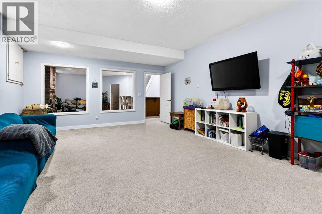 876 Shawnee Drive Sw, Calgary, Alberta  T2Y 1X3 - Photo 30 - A2315774